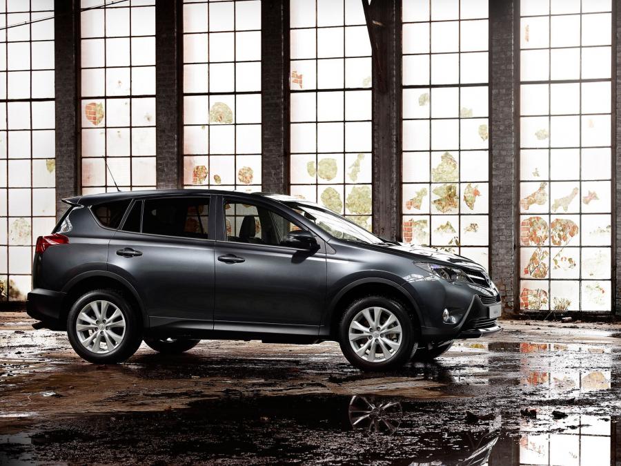  Toyota RAV4 2013 года  (фото 9 из 89)